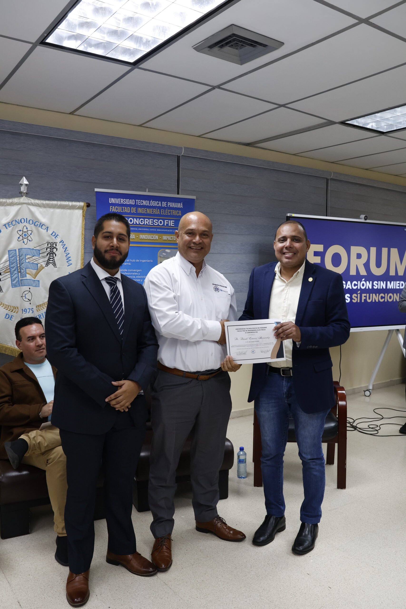 LabSI participa en el fórum “La Tesis Sí Funciona” organizado por el X Congreso FIE