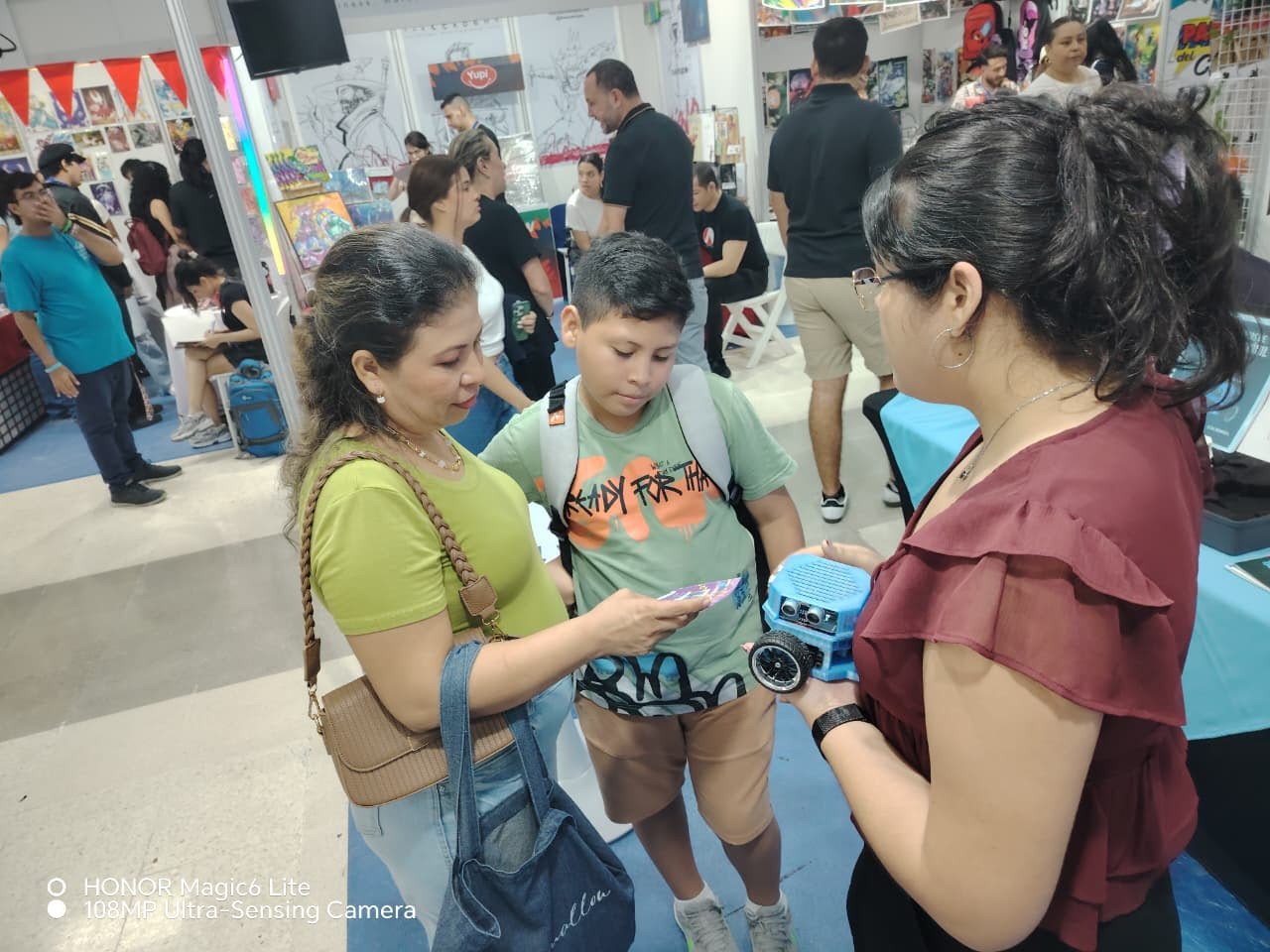 LabSI participa en la Feria del Libro 2026 con exhibición de proyectos tecnológicos